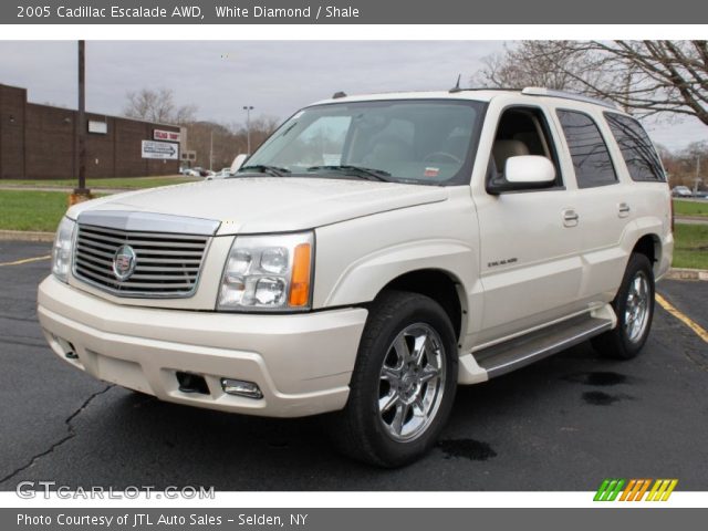 2005 Cadillac Escalade AWD in White Diamond