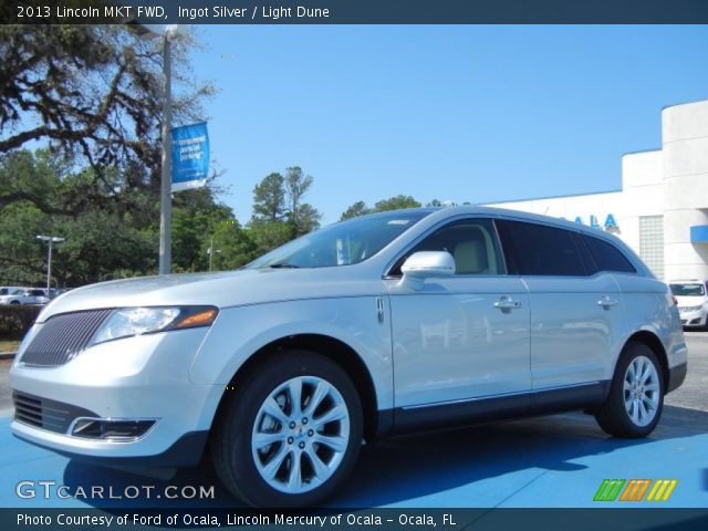 2013 Lincoln MKT FWD in Ingot Silver