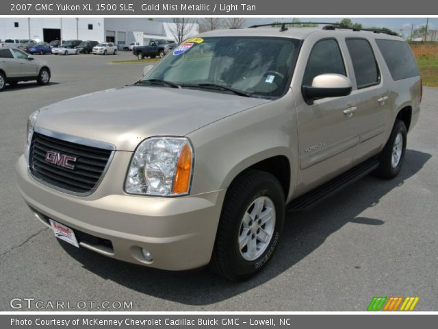 2007 GMC Yukon XL 1500 SLE in Gold Mist Metallic