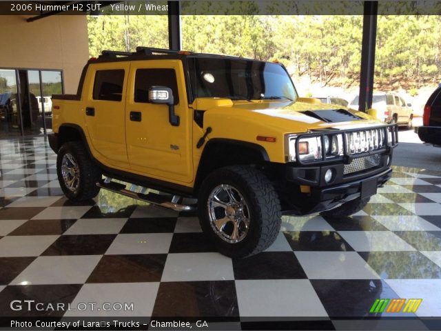 2006 Hummer H2 SUT in Yellow