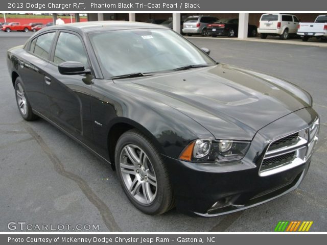 2013 Dodge Charger R/T in Phantom Black Tri-Coat Pearl