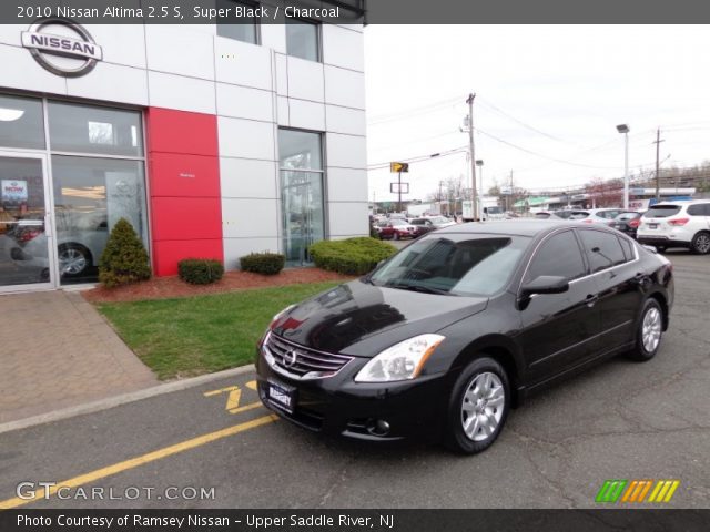 2010 Nissan Altima 2.5 S in Super Black