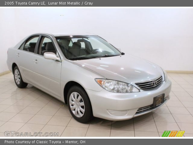 2005 Toyota Camry LE in Lunar Mist Metallic