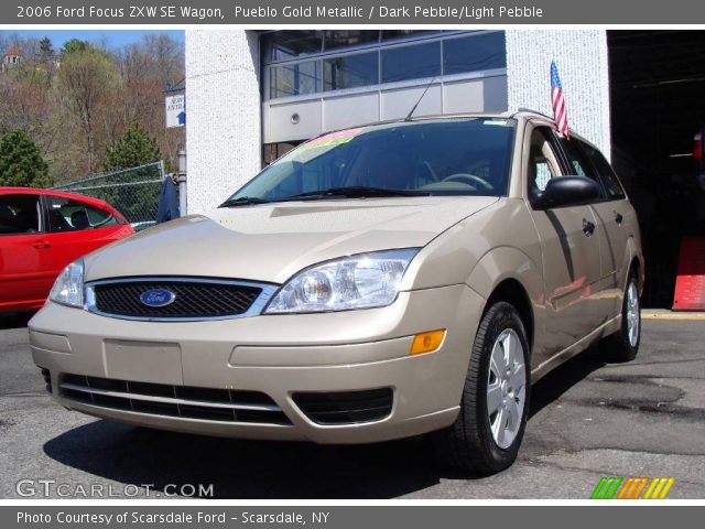 2006 Ford Focus ZXW SE Wagon in Pueblo Gold Metallic