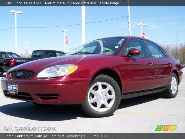 2006 Ford Taurus SEL in Merlot Metallic