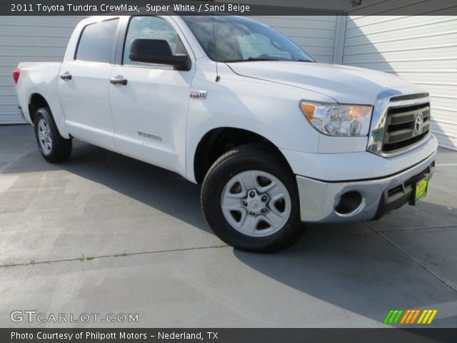 2011 Toyota Tundra CrewMax in Super White
