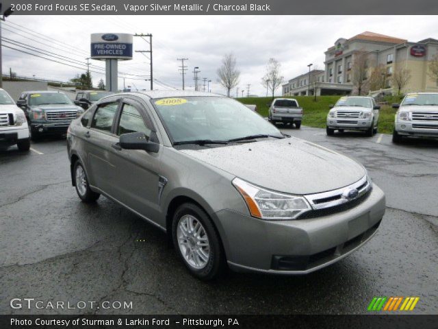 2008 Ford Focus SE Sedan in Vapor Silver Metallic