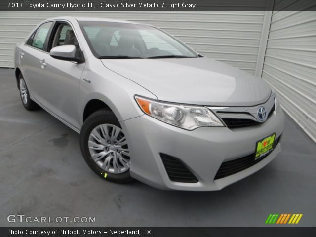2013 Toyota Camry Hybrid LE in Classic Silver Metallic