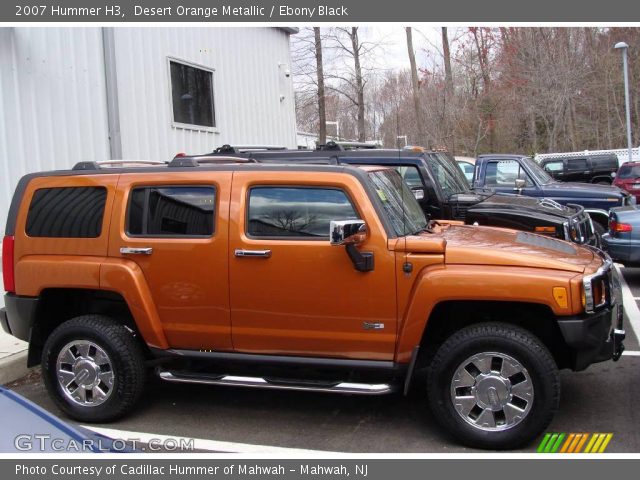 2007 Hummer H3  in Desert Orange Metallic
