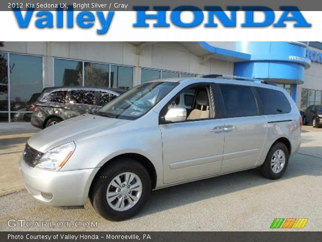 2012 Kia Sedona LX in Bright Silver