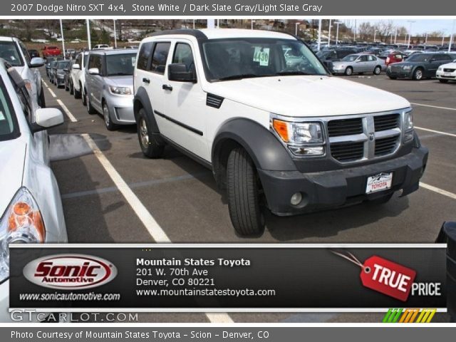 2007 Dodge Nitro SXT 4x4 in Stone White