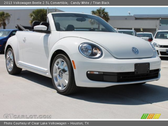 2013 Volkswagen Beetle 2.5L Convertible in Candy White