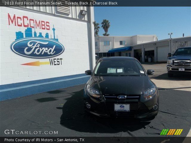 2013 Ford Focus Titanium Sedan in Tuxedo Black