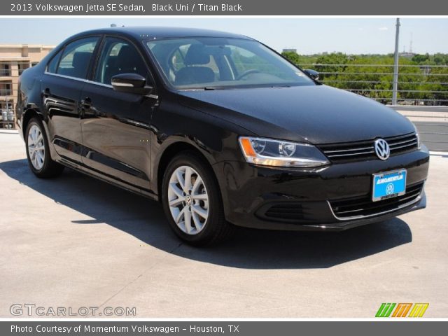 2013 Volkswagen Jetta SE Sedan in Black Uni