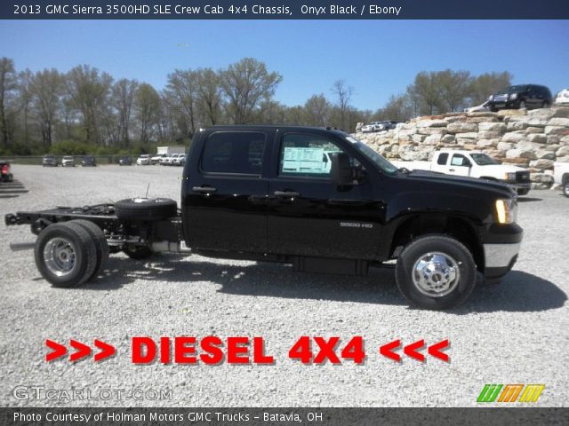 2013 GMC Sierra 3500HD SLE Crew Cab 4x4 Chassis in Onyx Black