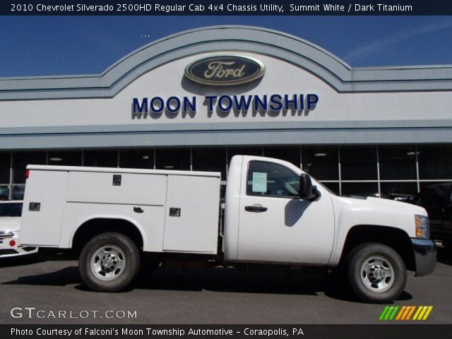 2010 Chevrolet Silverado 2500HD Regular Cab 4x4 Chassis Utility in Summit White
