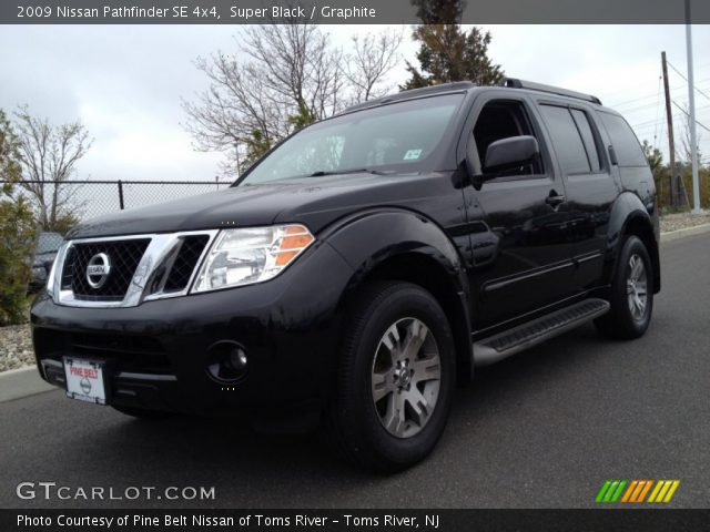 2009 Nissan Pathfinder SE 4x4 in Super Black