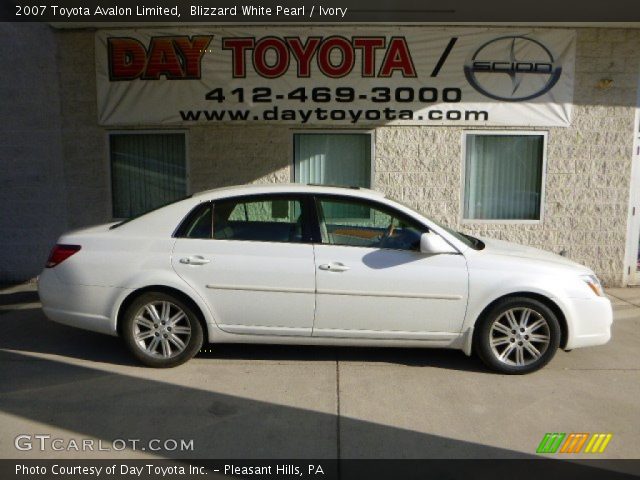 2007 Toyota Avalon Limited in Blizzard White Pearl