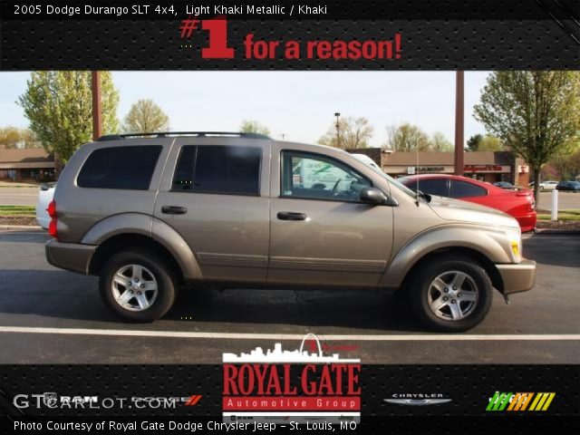 2005 Dodge Durango SLT 4x4 in Light Khaki Metallic