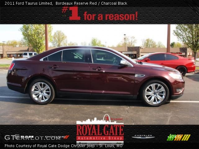 2011 Ford Taurus Limited in Bordeaux Reserve Red