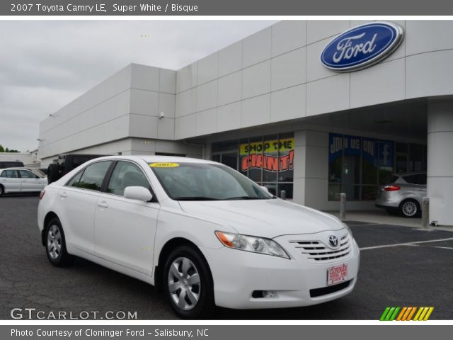 2007 Toyota Camry LE in Super White