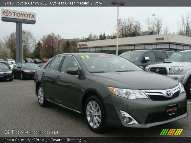 2013 Toyota Camry XLE in Cypress Green Metallic