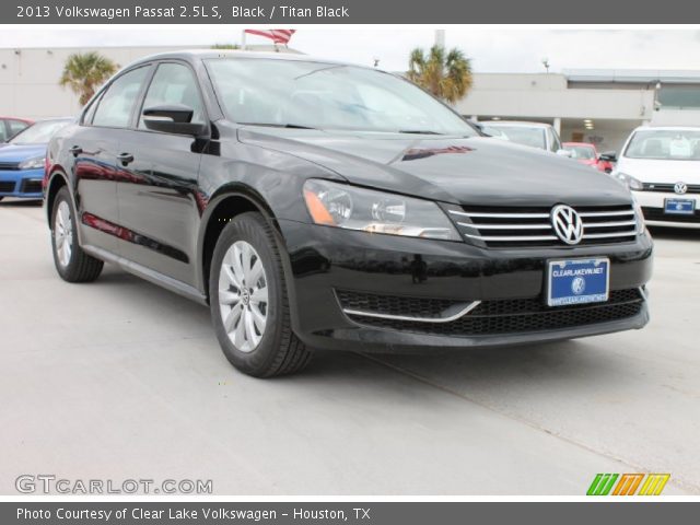 2013 Volkswagen Passat 2.5L S in Black