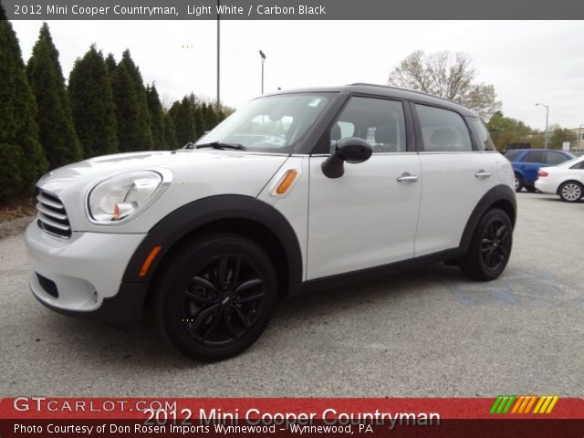 2012 Mini Cooper Countryman in Light White