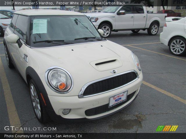2007 Mini Cooper S Hardtop in Pepper White