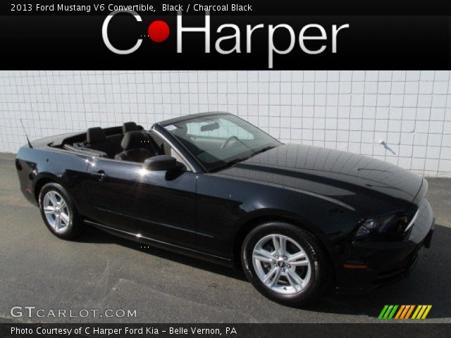 2013 Ford Mustang V6 Convertible in Black