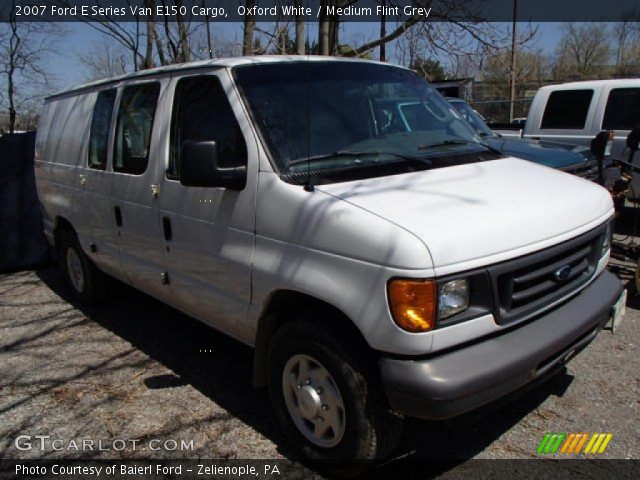 2007 Ford E Series Van E150 Cargo in Oxford White