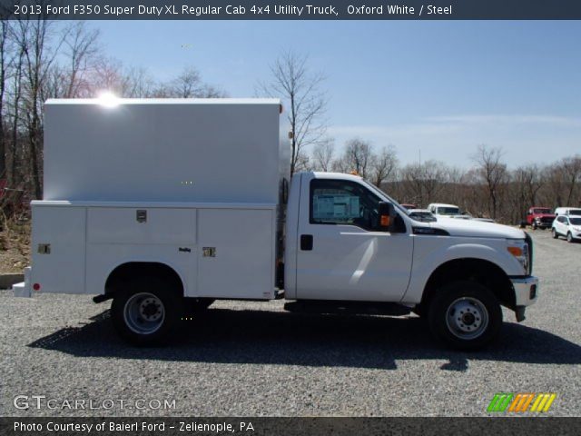 2013 Ford F350 Super Duty XL Regular Cab 4x4 Utility Truck in Oxford White