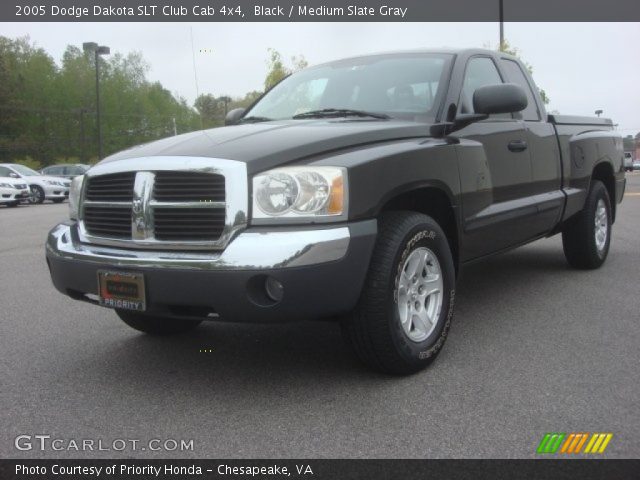 2005 Dodge Dakota SLT Club Cab 4x4 in Black