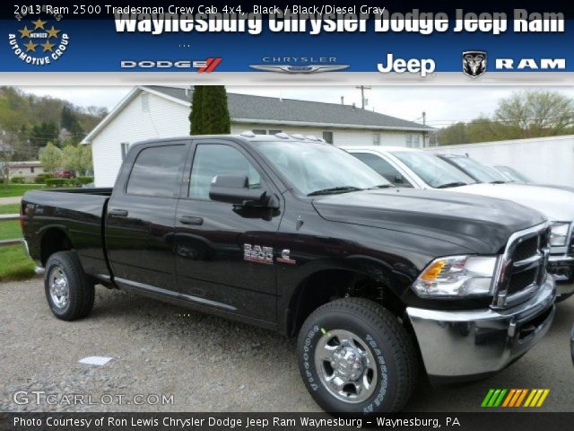 2013 Ram 2500 Tradesman Crew Cab 4x4 in Black