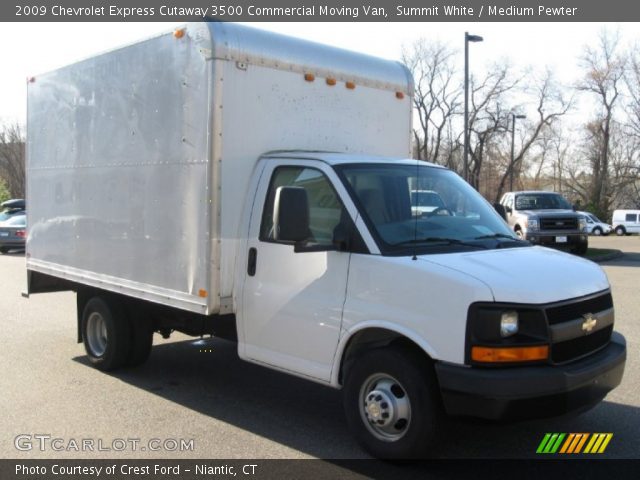 2009 Chevrolet Express Cutaway 3500 Commercial Moving Van in Summit White