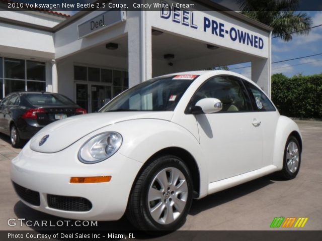 2010 Volkswagen New Beetle 2.5 Coupe in Candy White