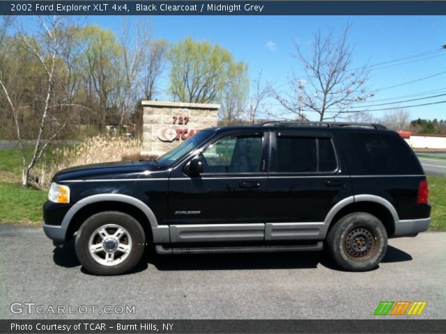 2002 Ford Explorer XLT 4x4 in Black Clearcoat