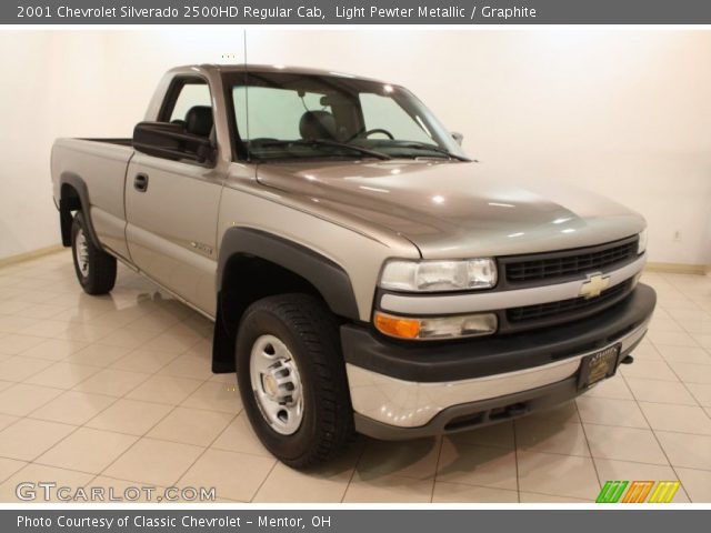 2001 Chevrolet Silverado 2500HD Regular Cab in Light Pewter Metallic