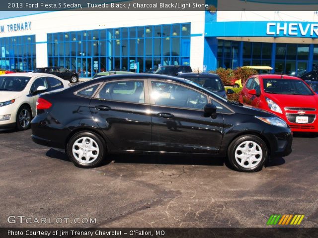 2013 Ford Fiesta S Sedan in Tuxedo Black