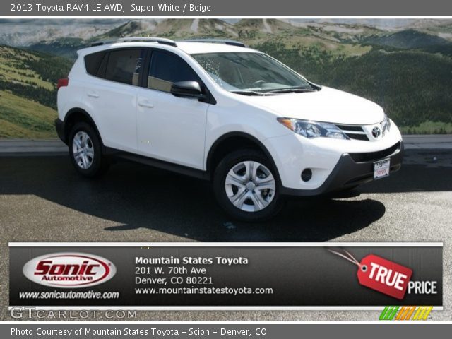 2013 Toyota RAV4 LE AWD in Super White