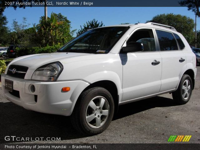 2007 Hyundai Tucson GLS in Nordic White