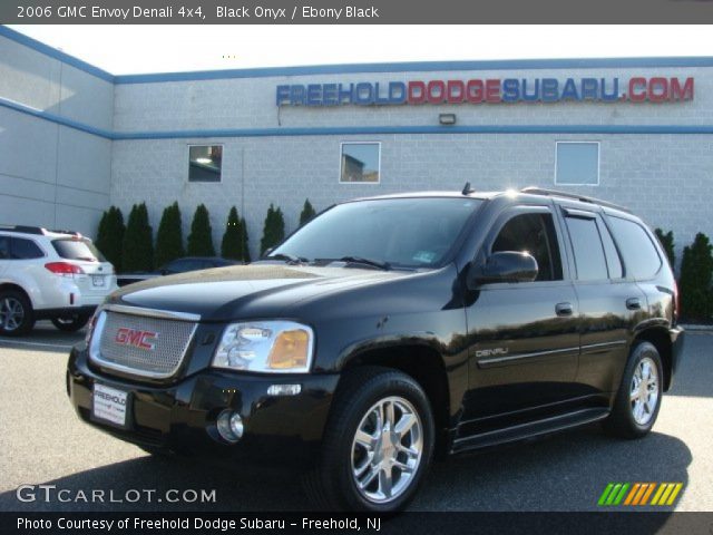 2006 GMC Envoy Denali 4x4 in Black Onyx