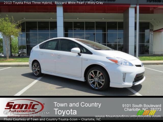 2013 Toyota Prius Three Hybrid in Blizzard White Pearl