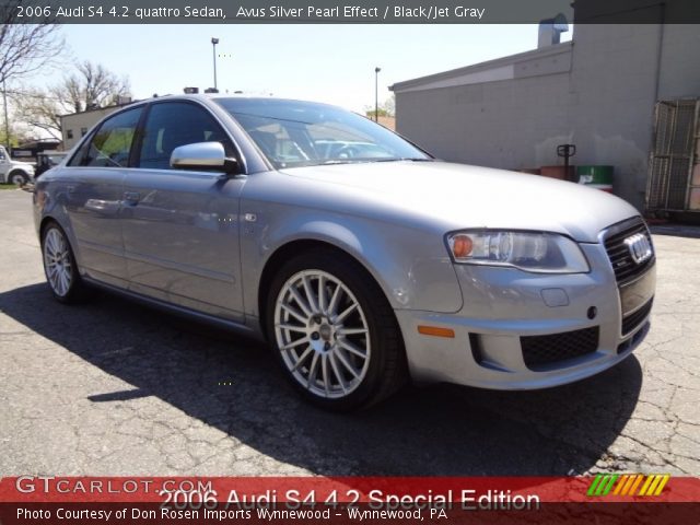 2006 Audi S4 4.2 quattro Sedan in Avus Silver Pearl Effect