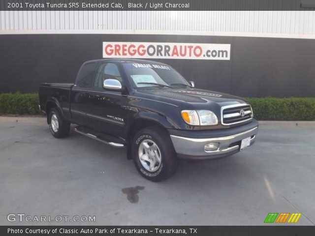 2001 Toyota Tundra SR5 Extended Cab in Black