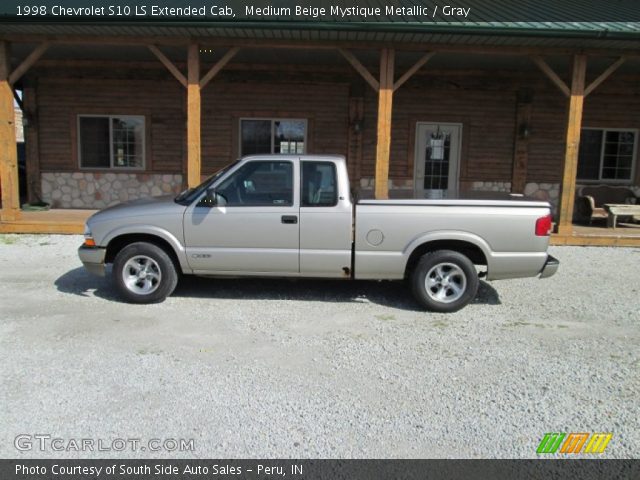 1998 Chevrolet S10 LS Extended Cab in Medium Beige Mystique Metallic