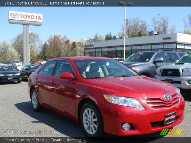 2011 Toyota Camry XLE in Barcelona Red Metallic