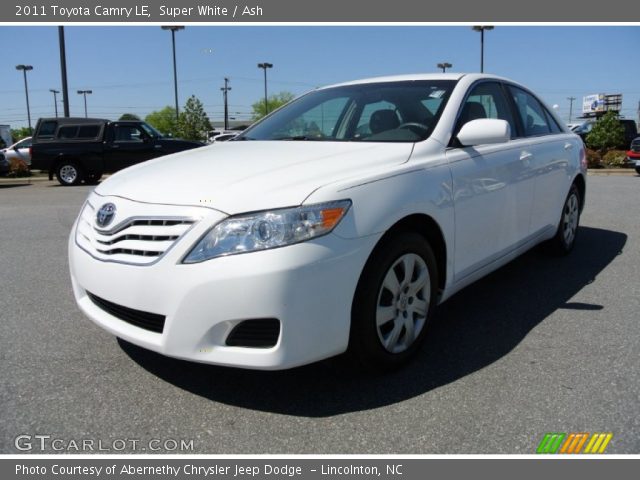2011 Toyota Camry LE in Super White