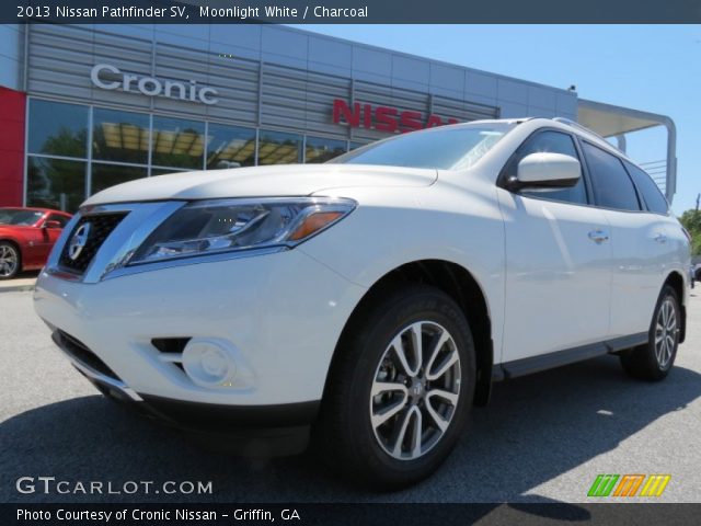 2013 Nissan Pathfinder SV in Moonlight White