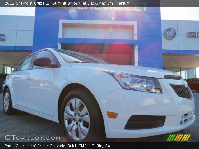 2013 Chevrolet Cruze LS in Summit White